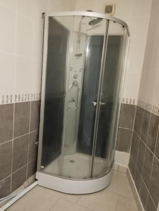 Apartmán Agreable Maison Avec Parking Gratuit Amiens Exteriér fotografie